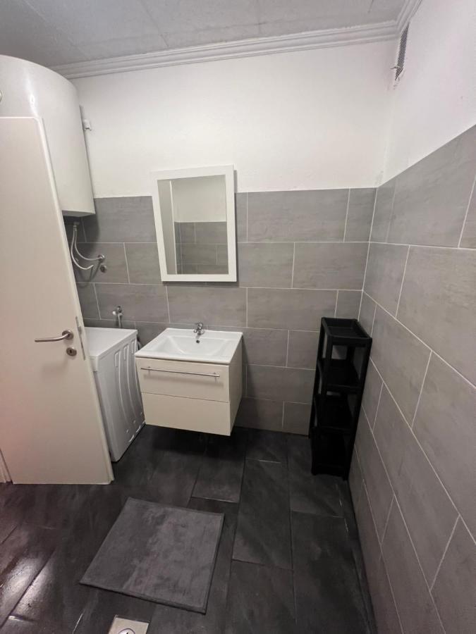 Apartment Clea ไพราน ภายนอก รูปภาพ